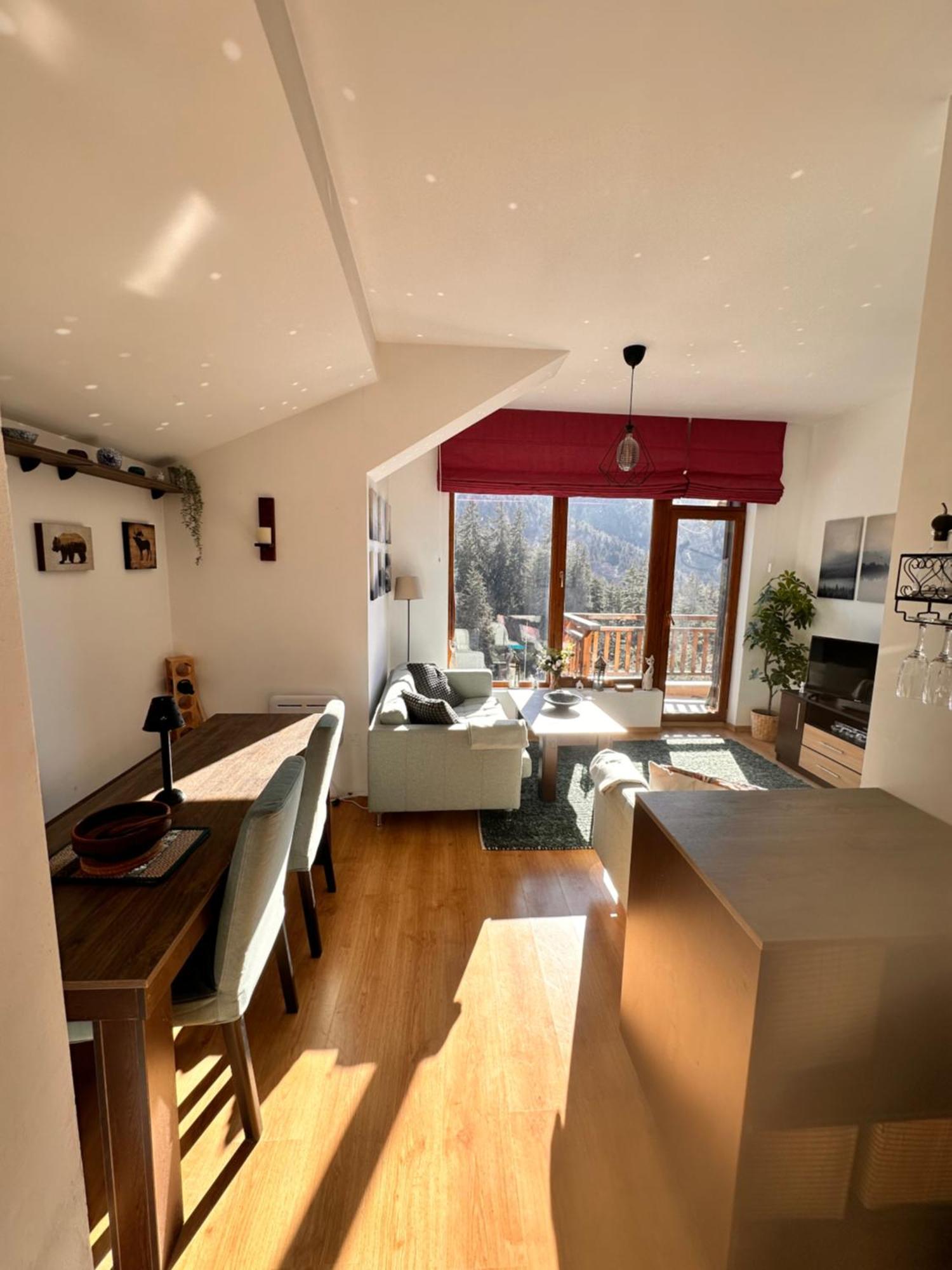 בורובץ Pm Services Semiramida Apartments מראה חיצוני תמונה