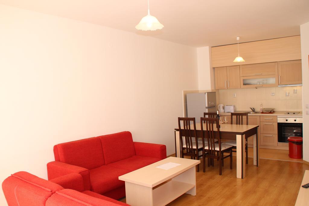בורובץ Pm Services Semiramida Apartments מראה חיצוני תמונה